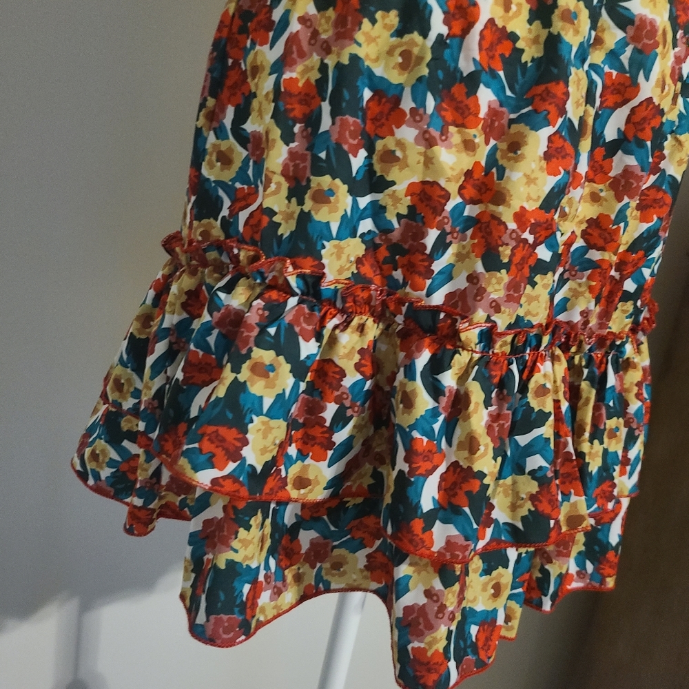 Floral backless ruffle dress - Picture 9 of 10